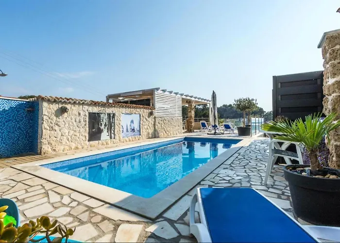 Lovely In With Sauna